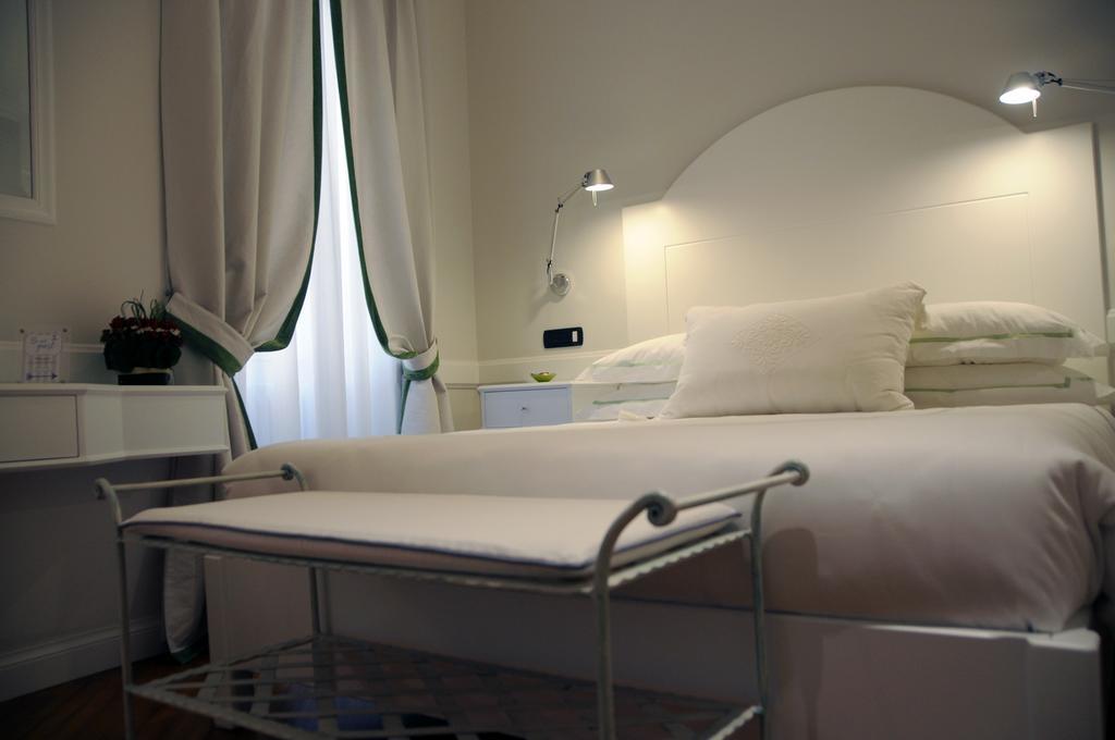 Suite Fontana Di Trevi Roma Phòng bức ảnh